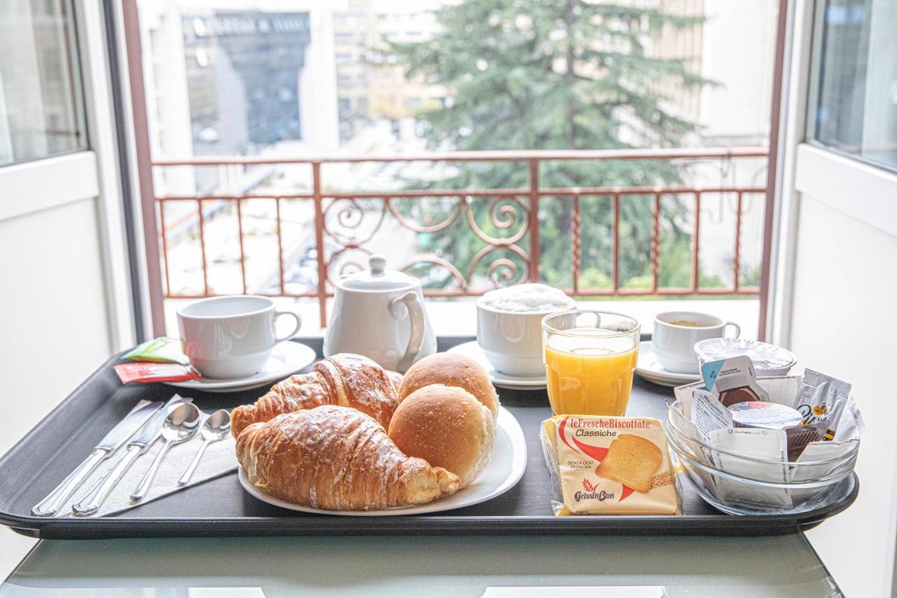 Residenza Castrense Bed & Breakfast Rome Exterior photo
